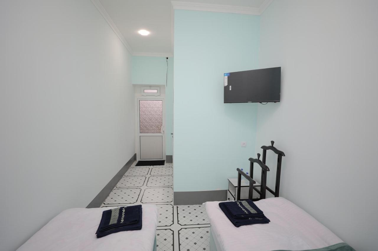 Hotel S & D Hostel Tashkent Bagian luar foto
